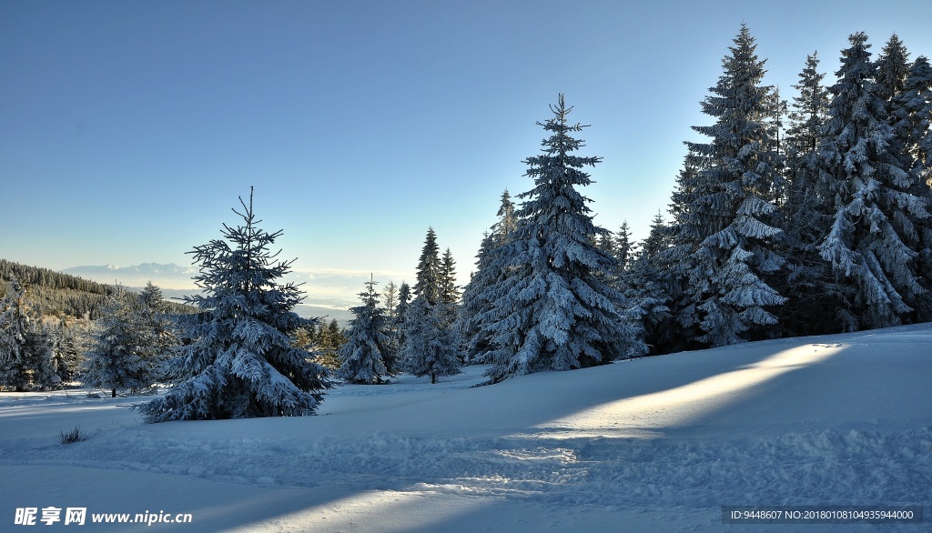美丽雪山景色素材图片