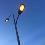 夏天 夜晚路灯