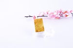 陈万福琥珀