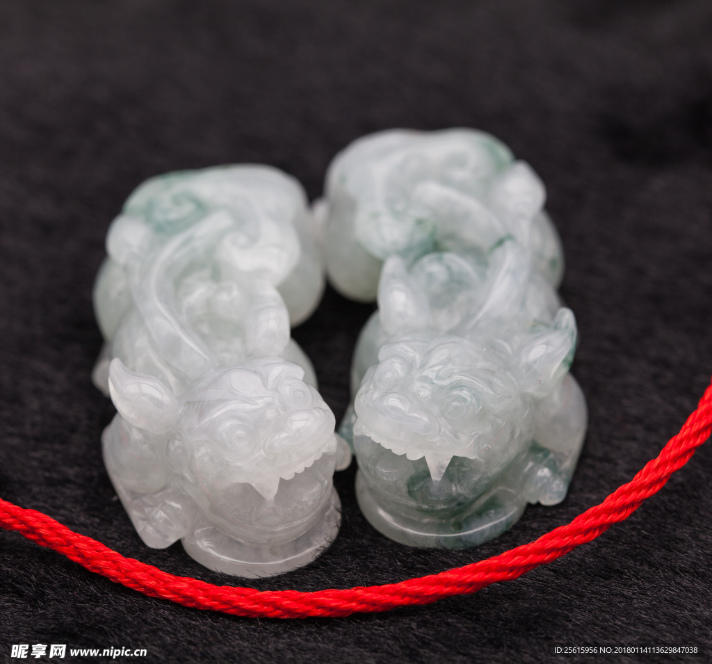 珠宝饰品