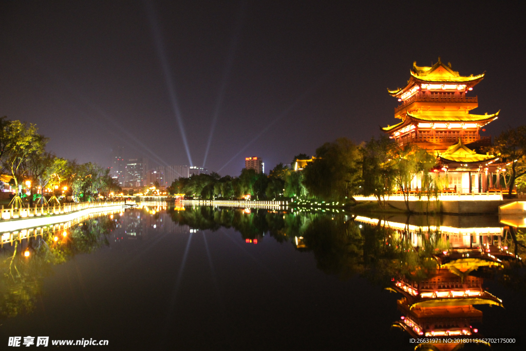 浦楼远景