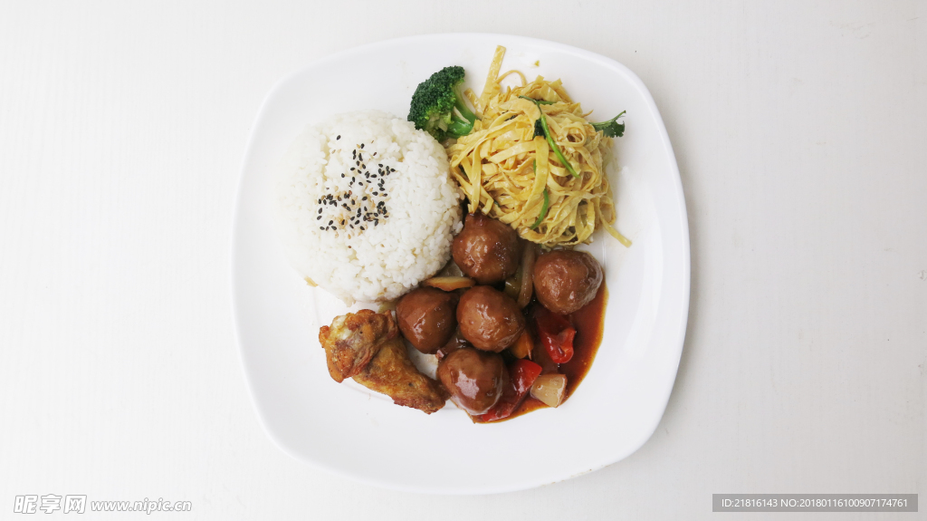 丸子鸡腿饭