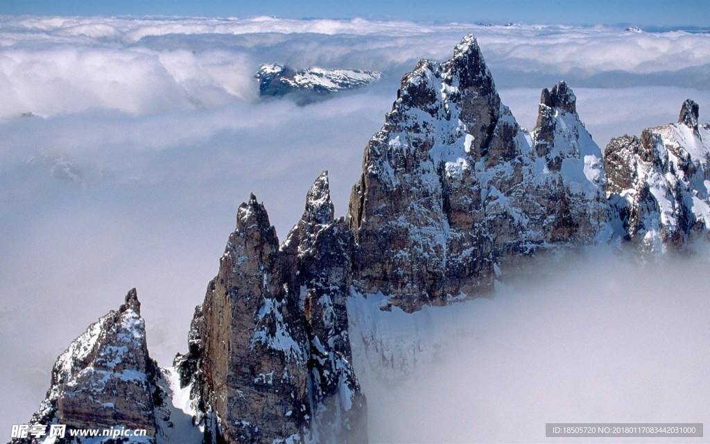 雪山美景图片