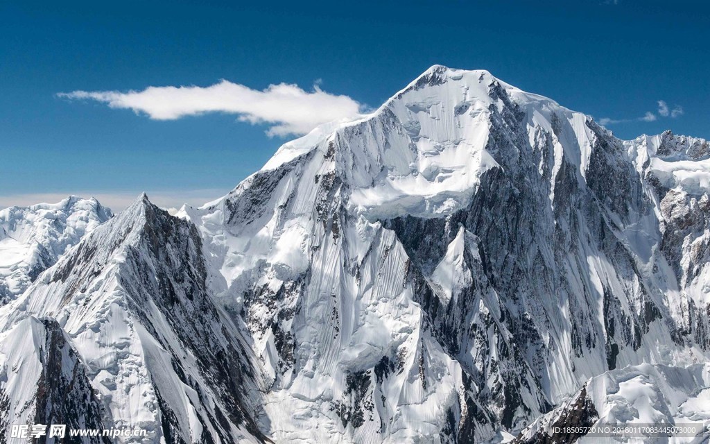 雪山美景图片