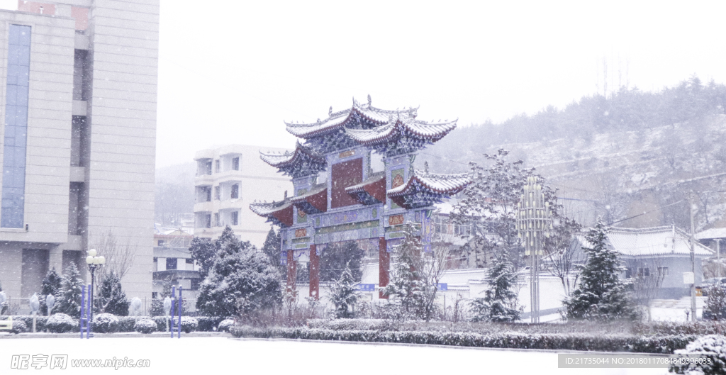 雪天的紫荆广场