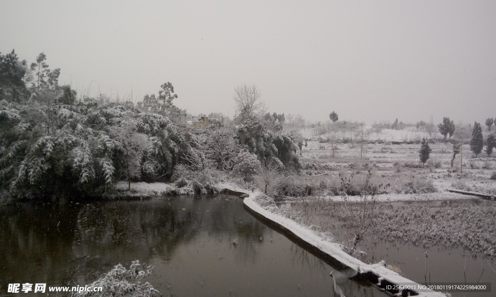 乡村雪景