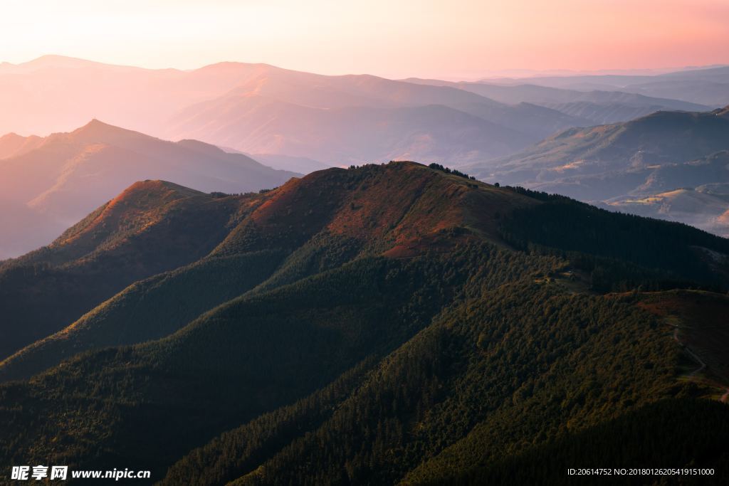 壮丽的大山美景