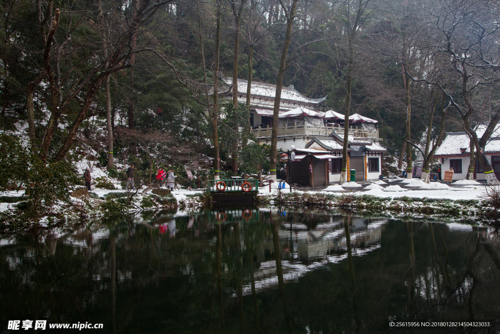 爱晚亭雪景