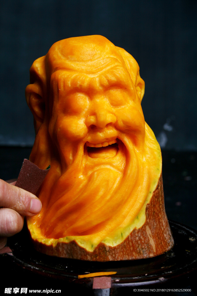 食品雕刻艺术南瓜老人头像寿星雕