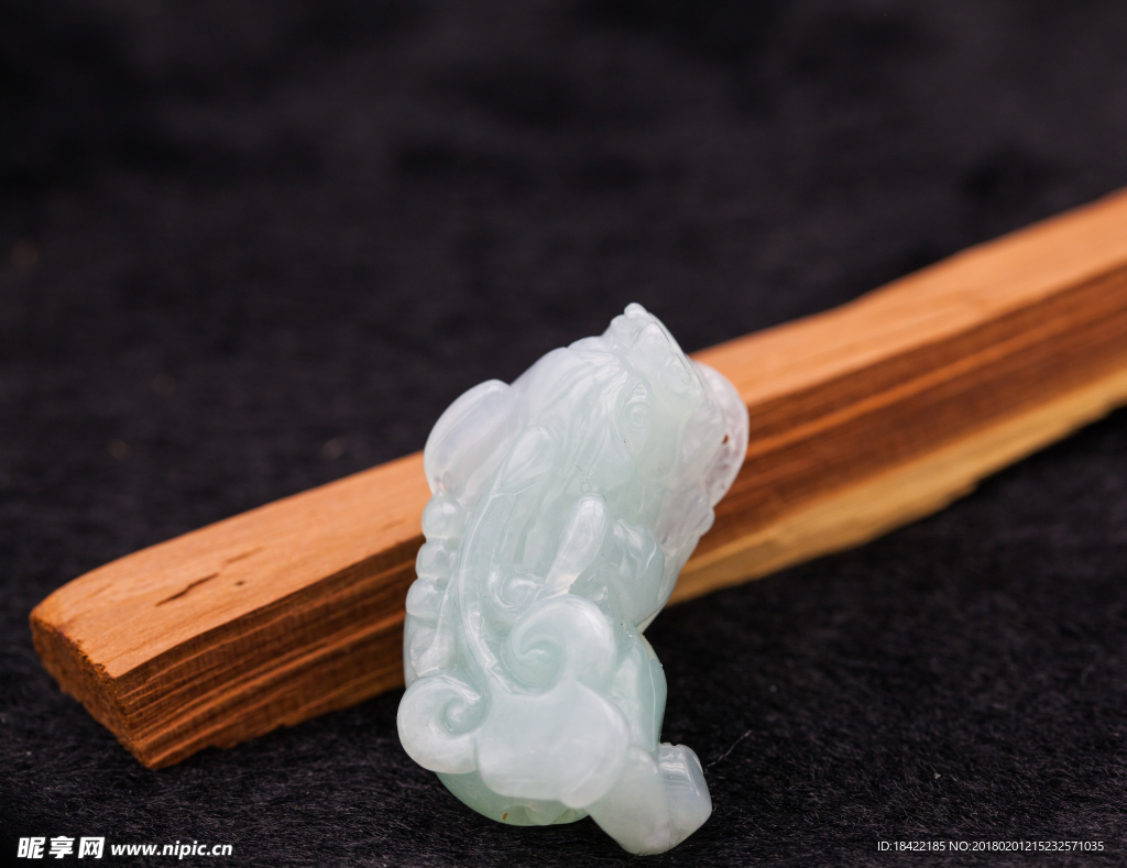 玉石珠宝饰品