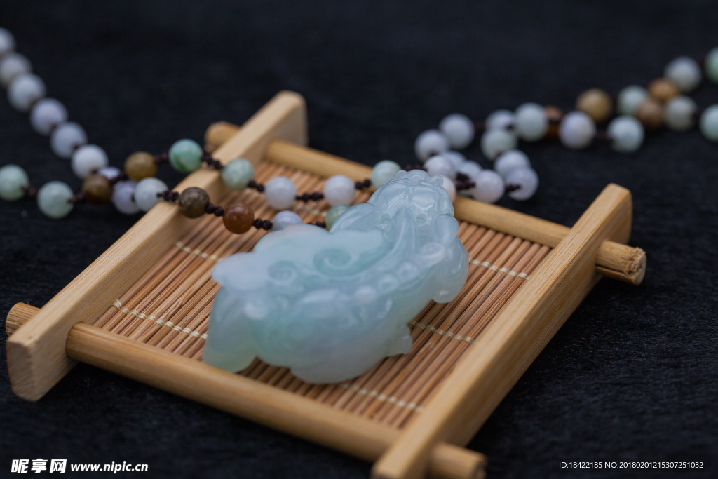 玉石珠宝饰品