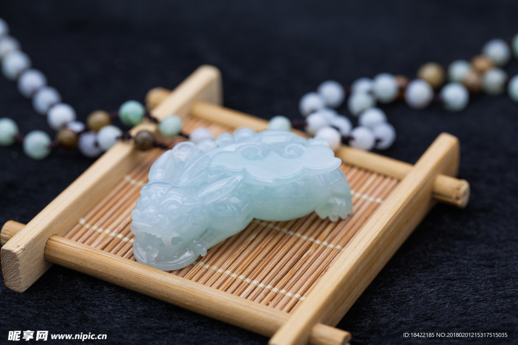 玉石珠宝饰品