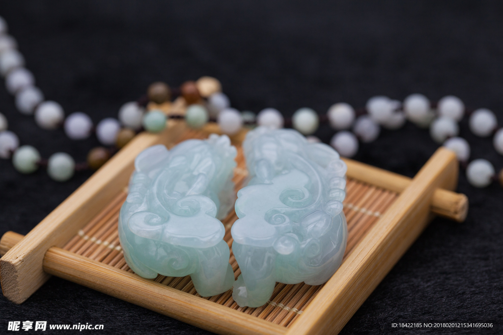 玉石珠宝饰品