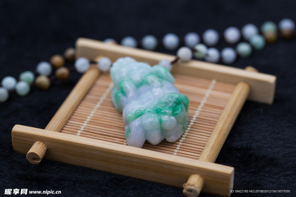 玉石珠宝饰品