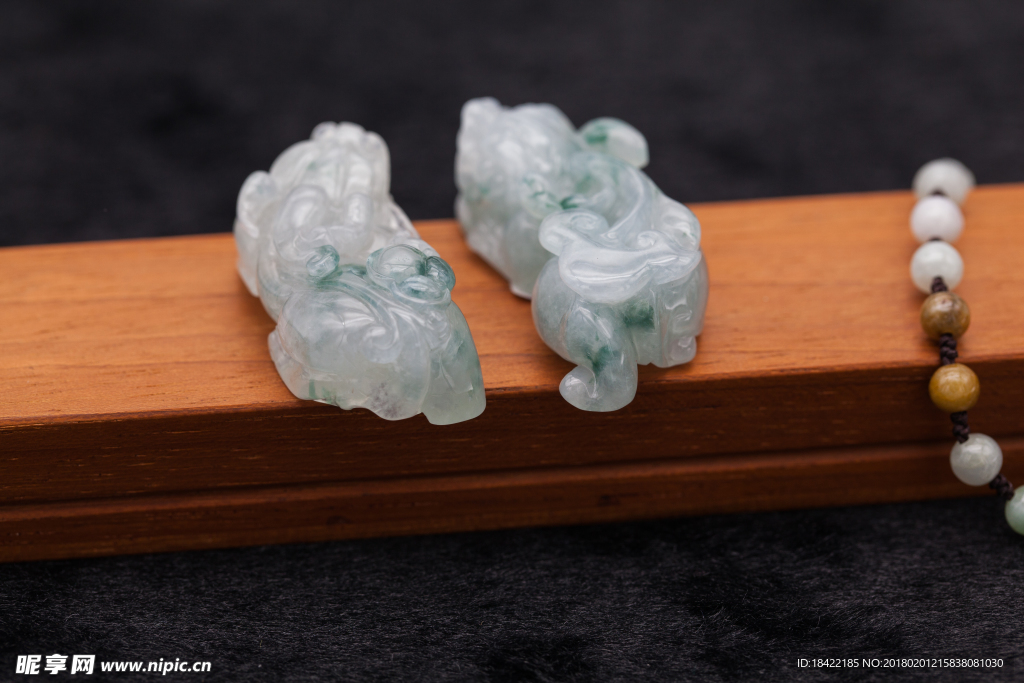 玉石珠宝饰品