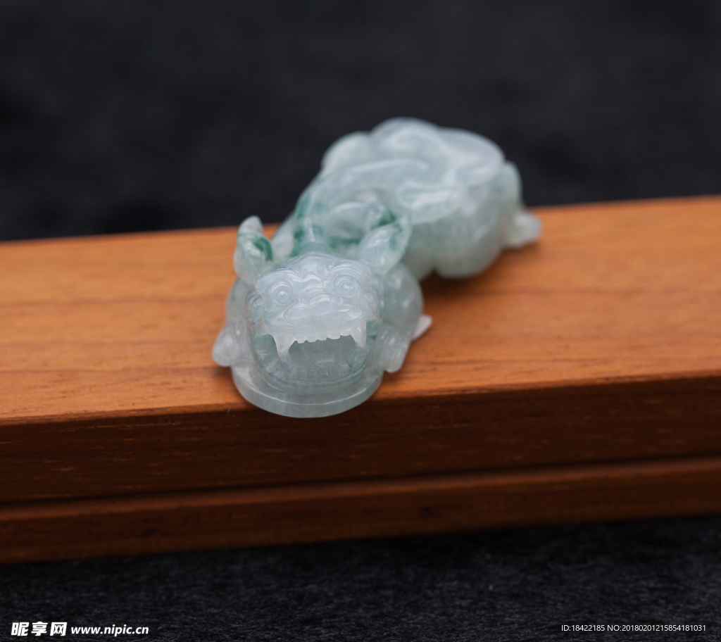 玉石珠宝饰品