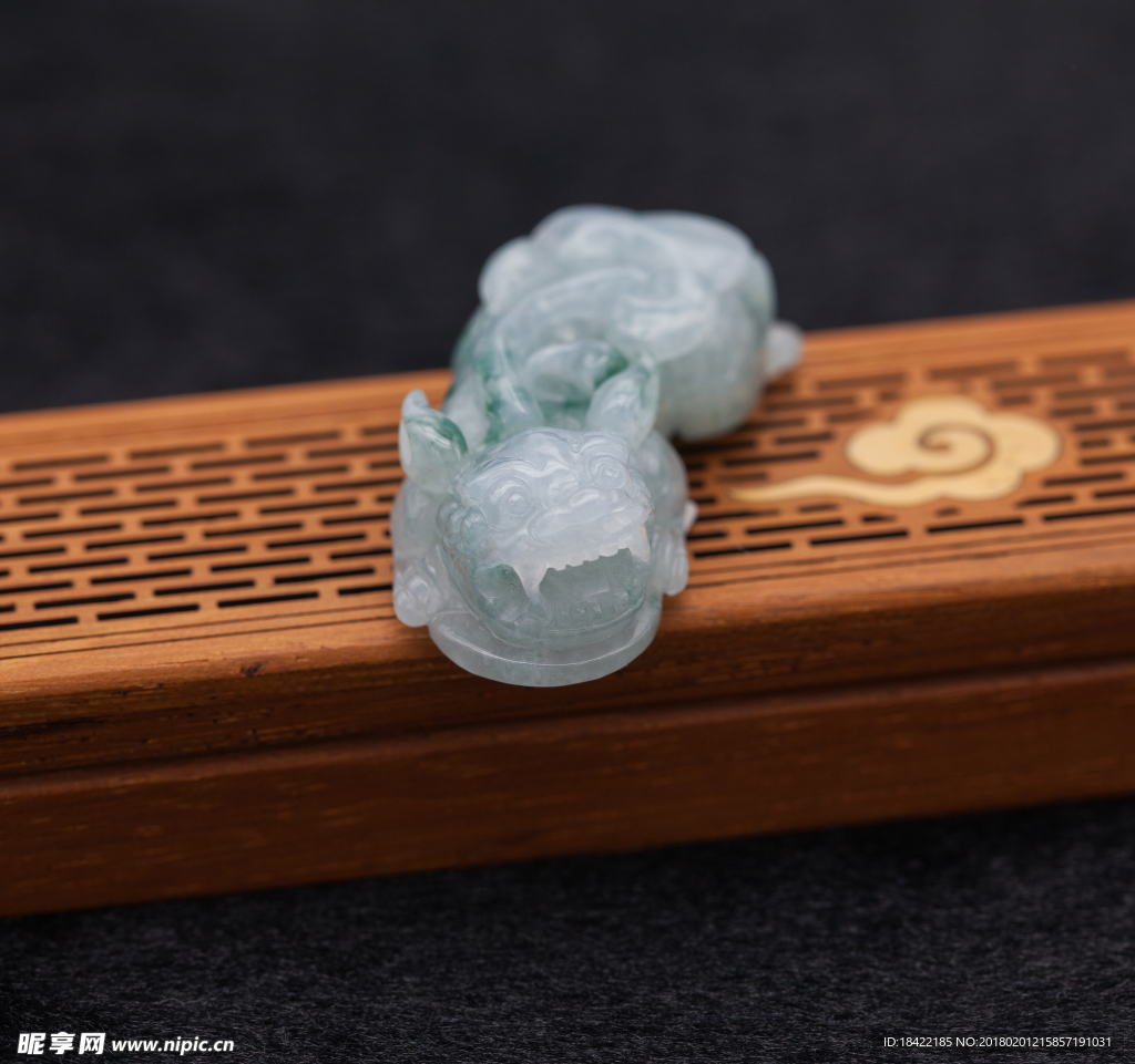 玉石珠宝饰品
