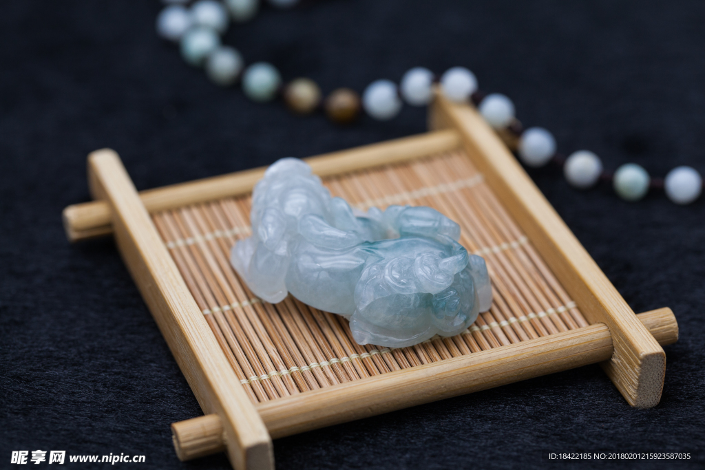 玉石珠宝饰品