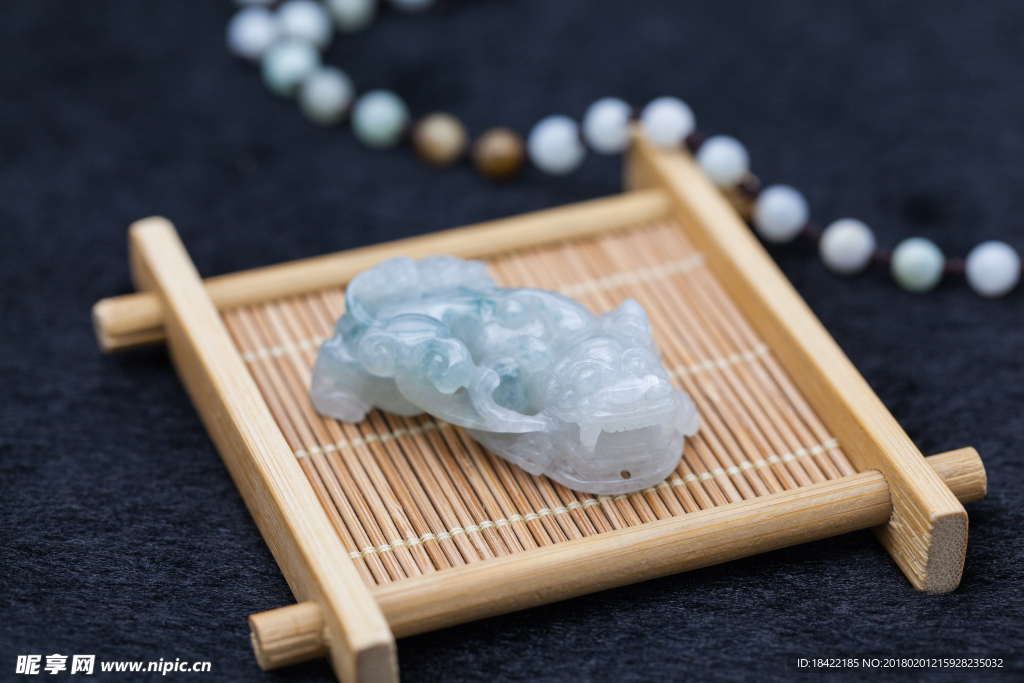 玉石珠宝饰品
