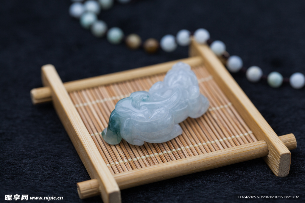 玉石珠宝饰品
