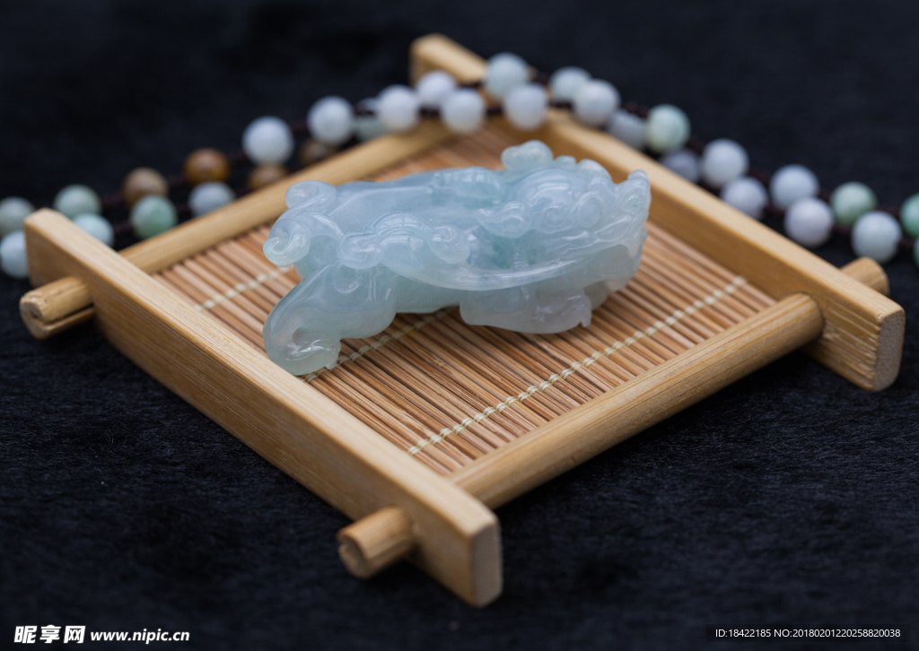 玉石珠宝饰品