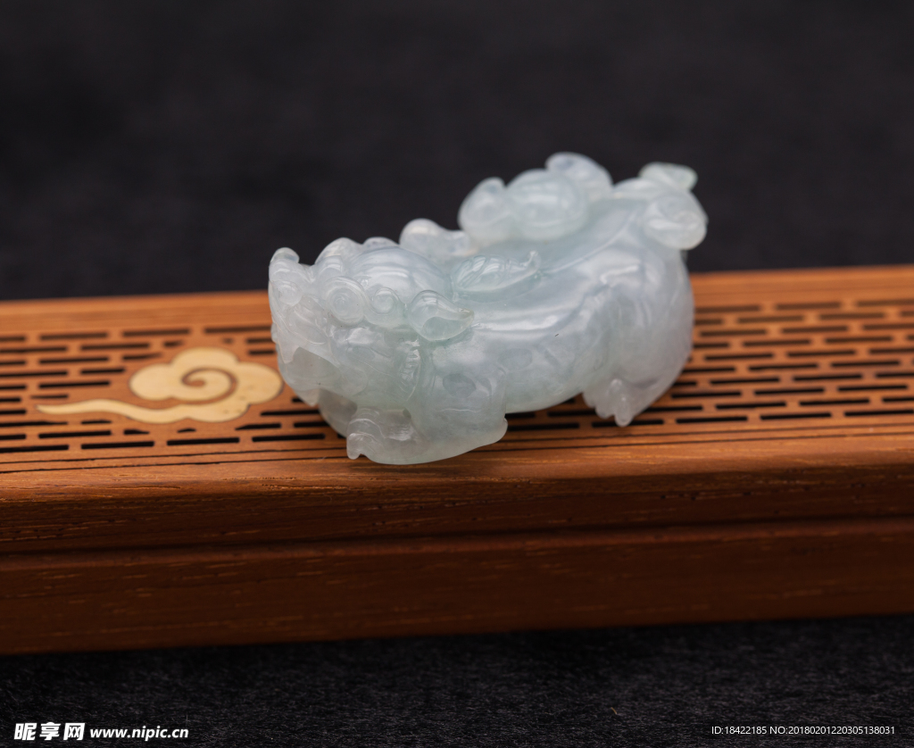 玉石珠宝饰品