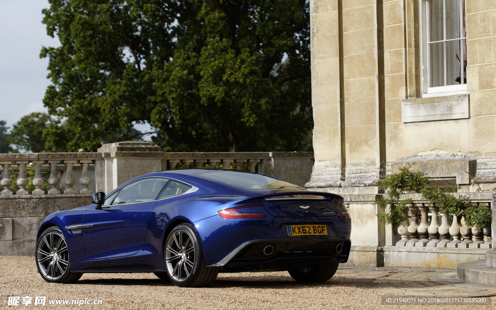 阿斯顿马丁 Vanquish