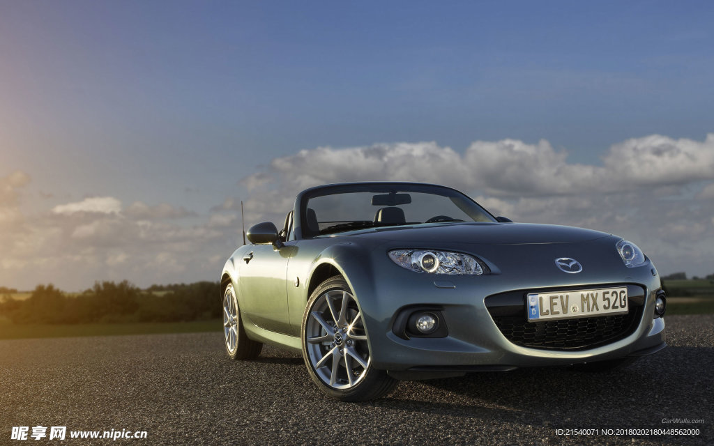 马自达 MX5