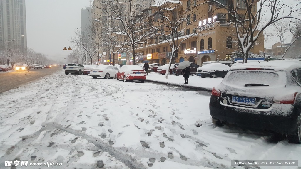 城市雪景