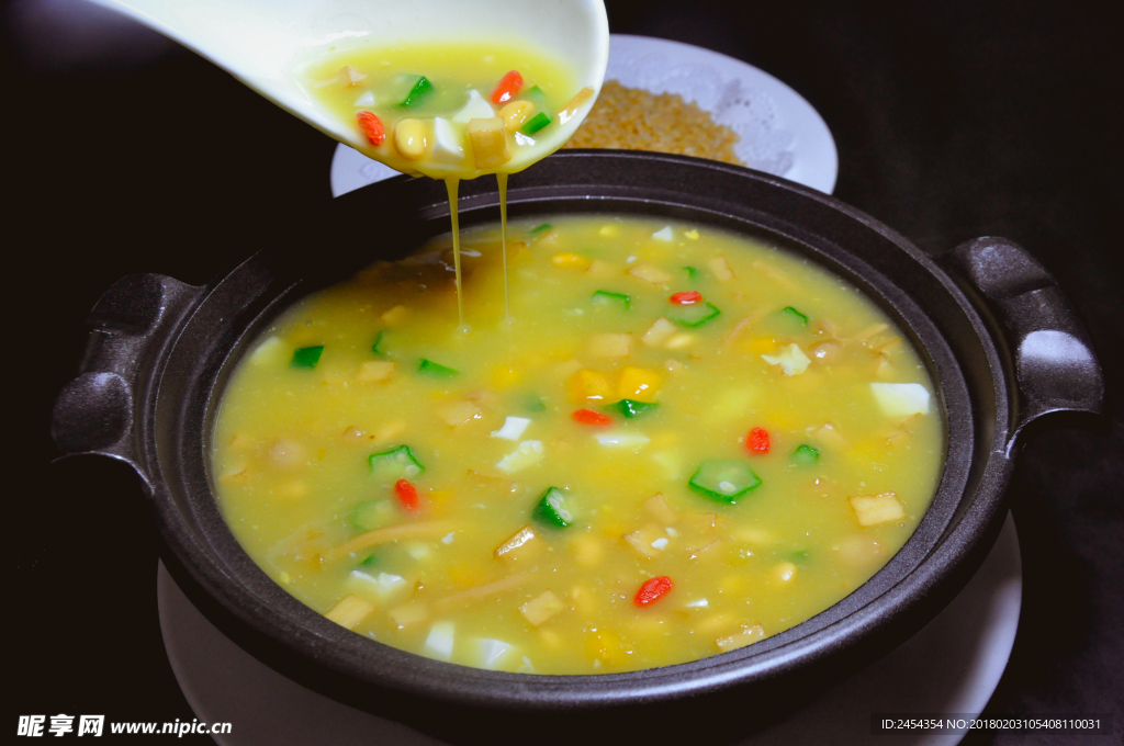 金米豆板养生汤