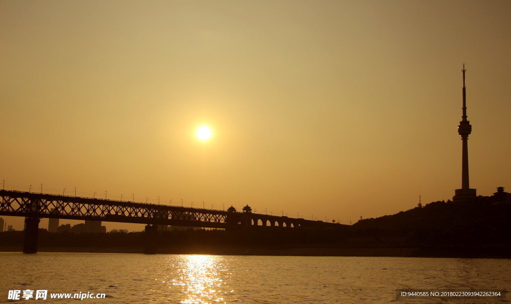 龟山夕照