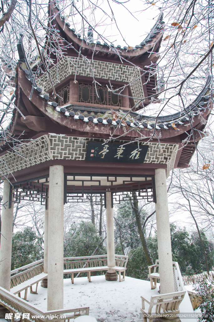 长沙岳麓山雪景