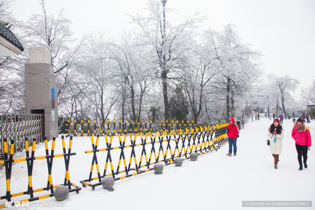 长沙岳麓山雪景