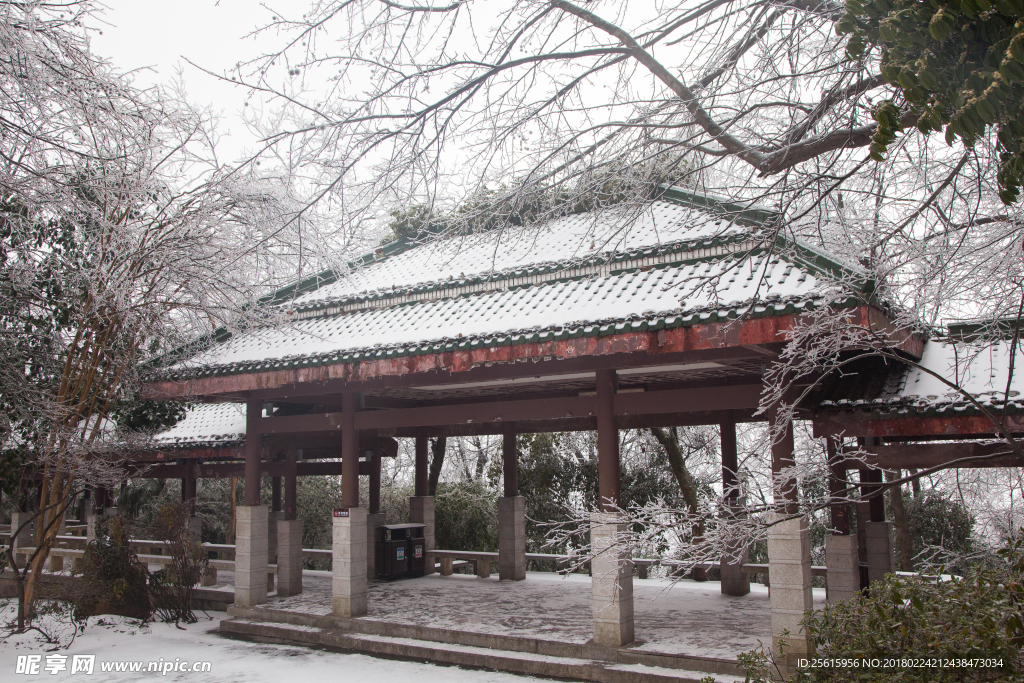 长沙岳麓山雪景
