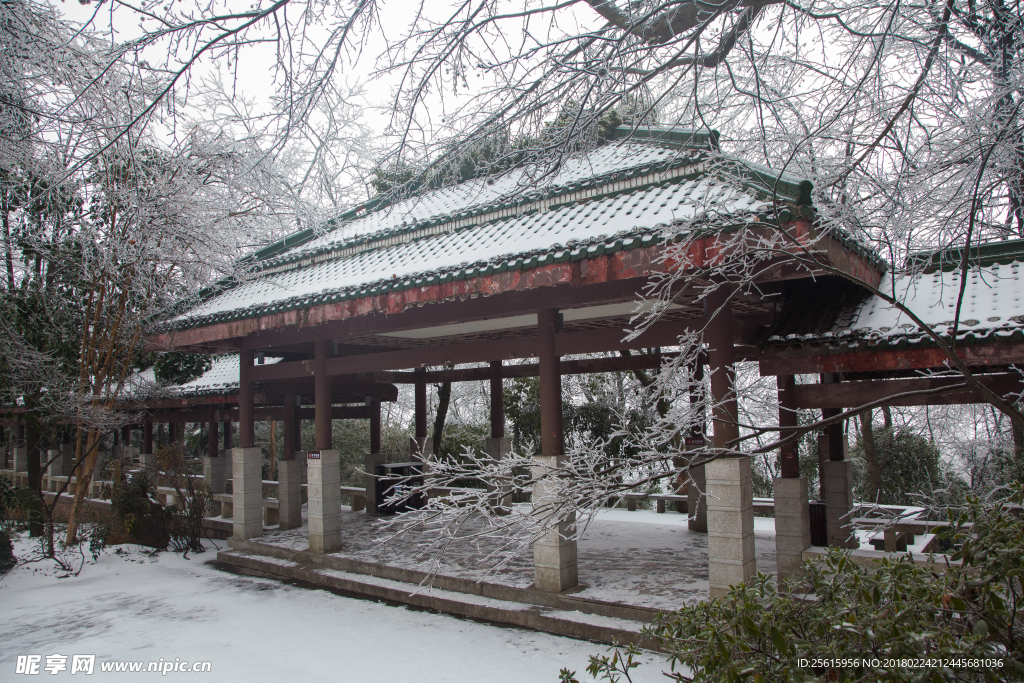 长沙岳麓山雪景