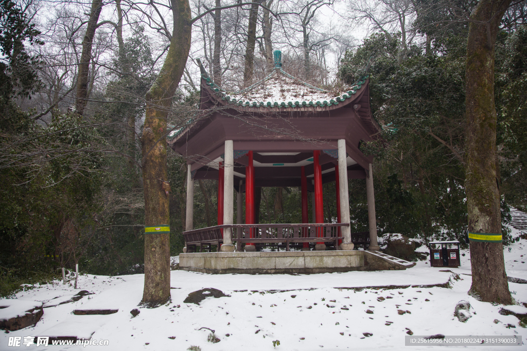 长沙岳麓山雪景