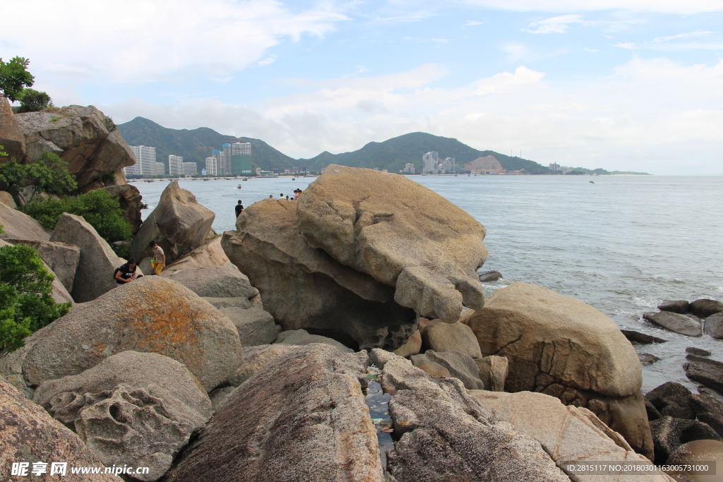 巽寮湾海岸风景 海岸礁石 礁石