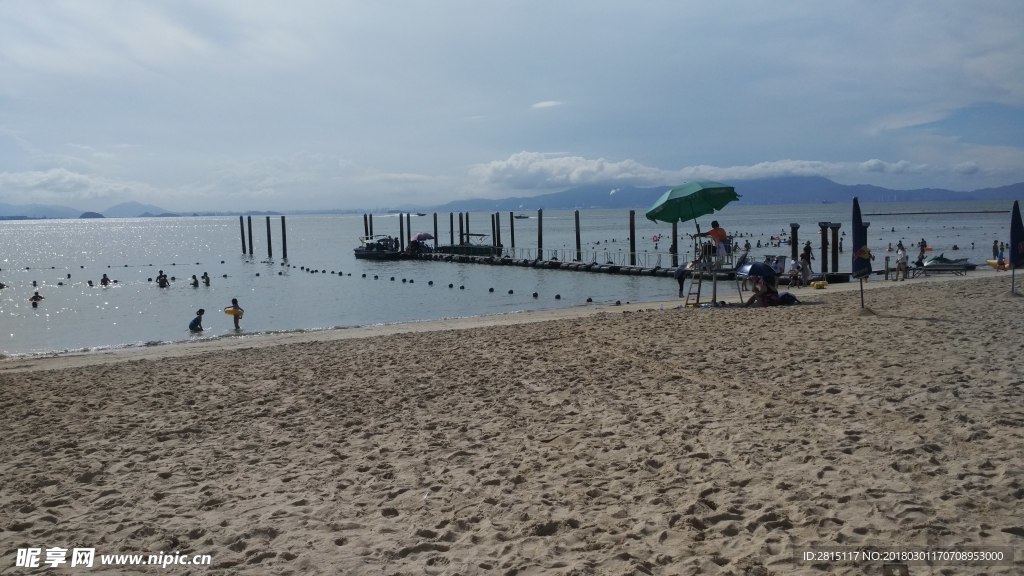 海边沙滩
