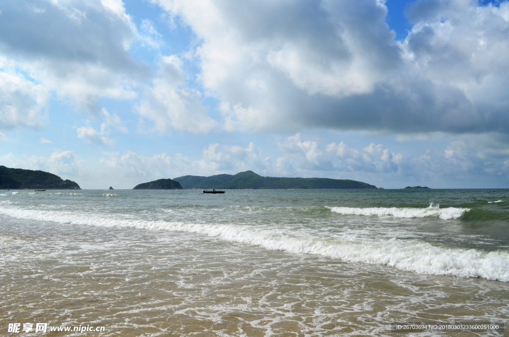 大海海浪沙滩风景