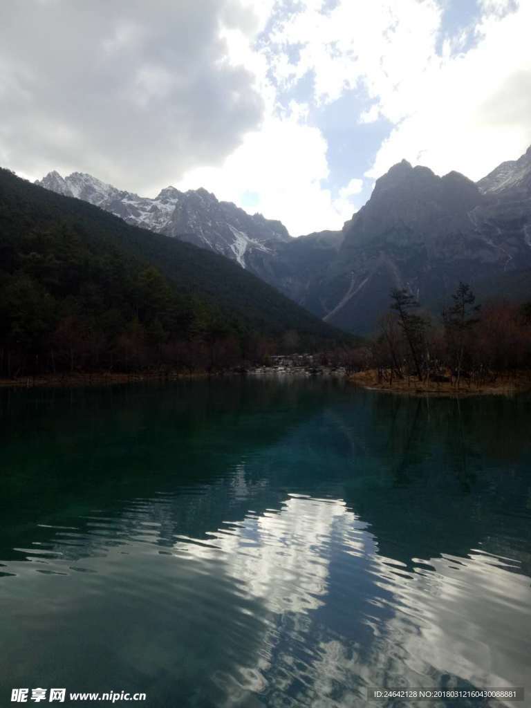 雪山 全景 眺望 远景