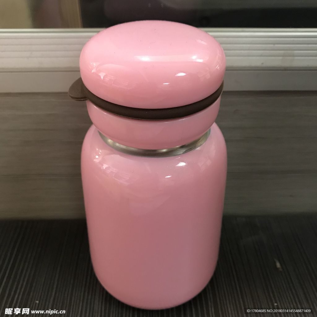 保温杯