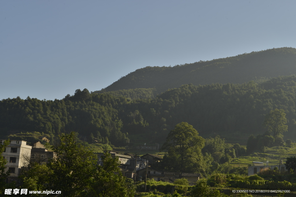 山村
