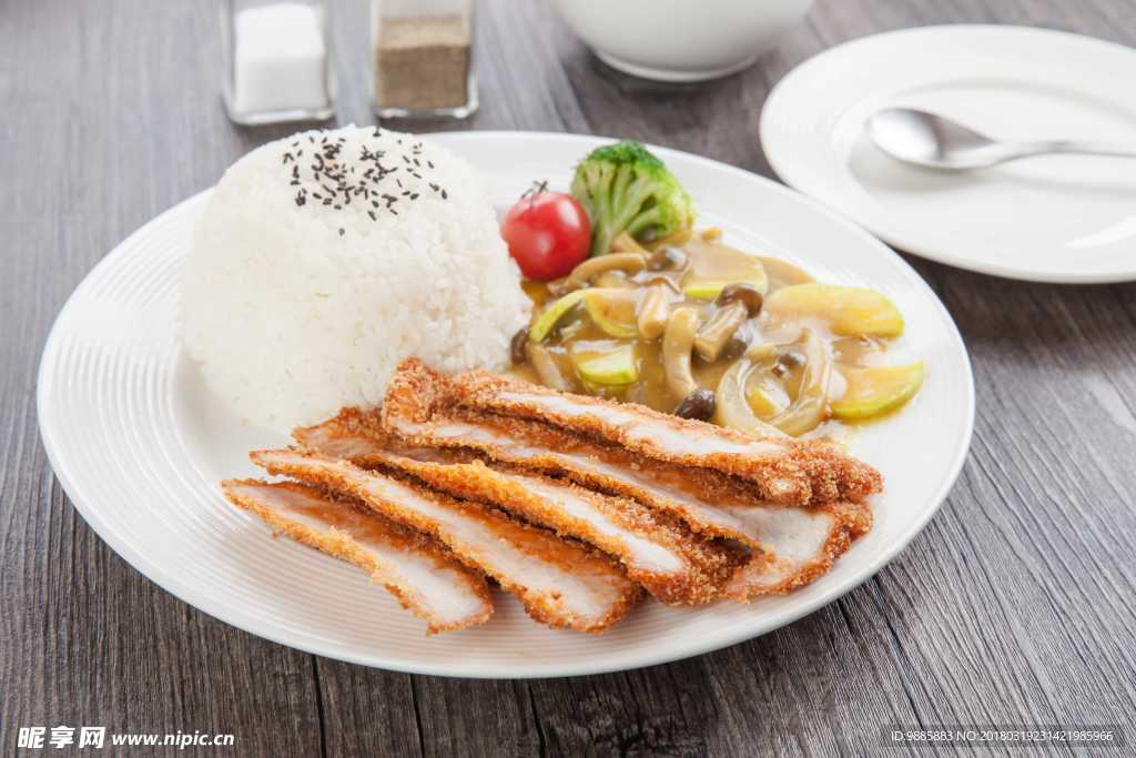 鸡排饭