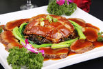 东坡肉扒花菇