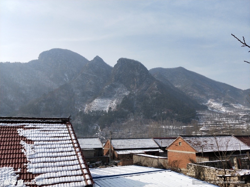 雪后小村庄