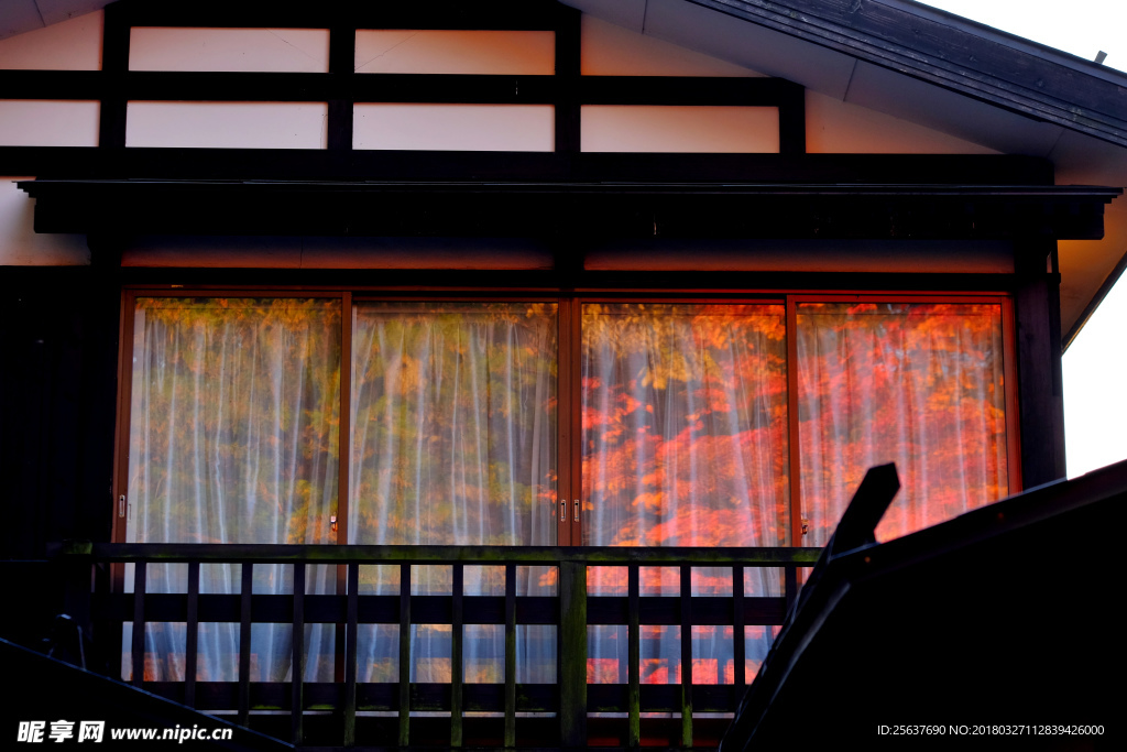 日本小屋