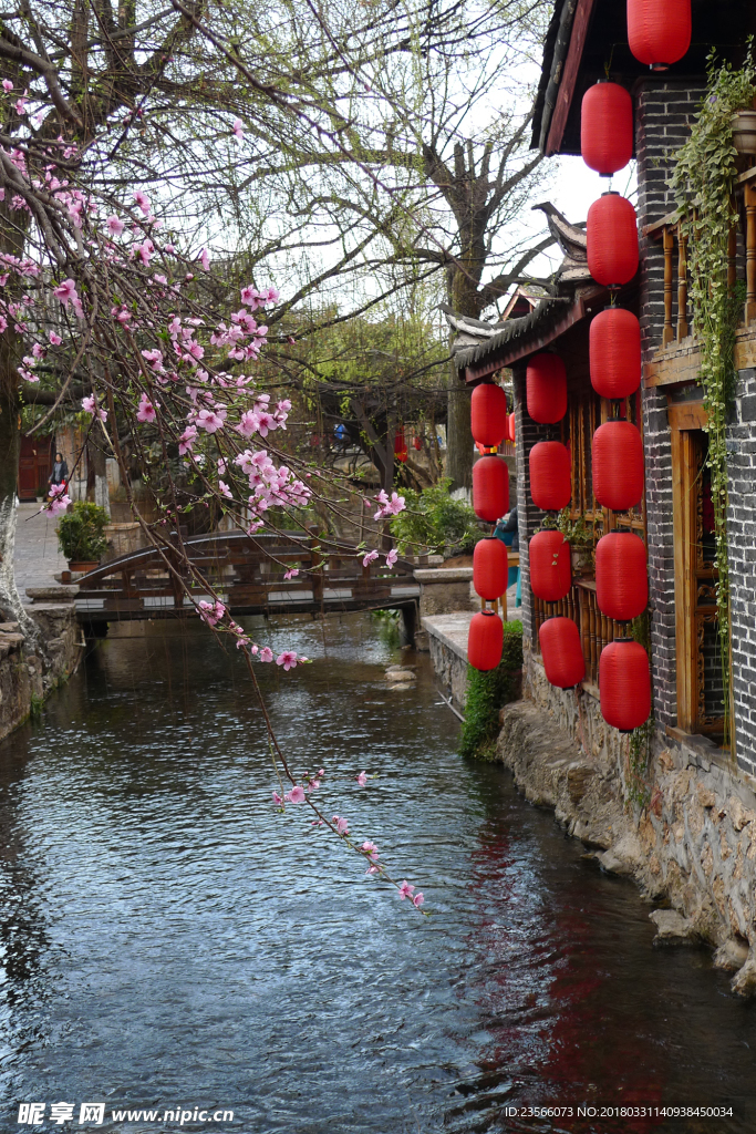 复古乡村河流建筑物