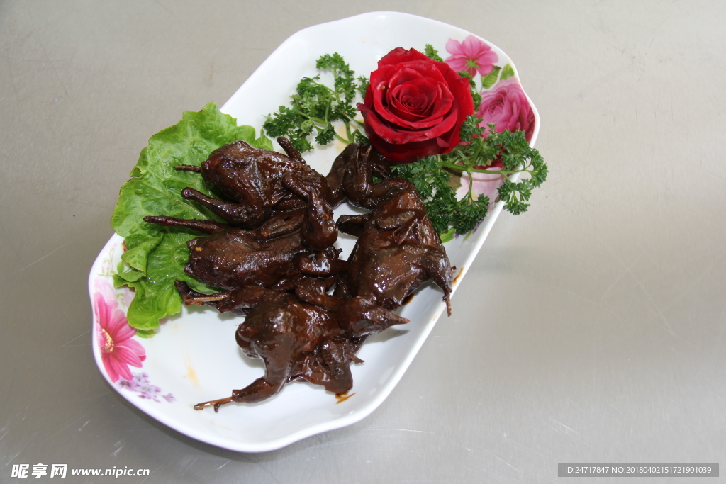 熟食 鹌鹑  开胃 卤菜 美味