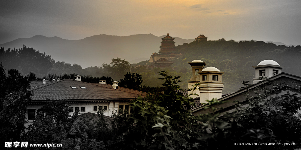 摄影作品 山 建筑 房顶 塔