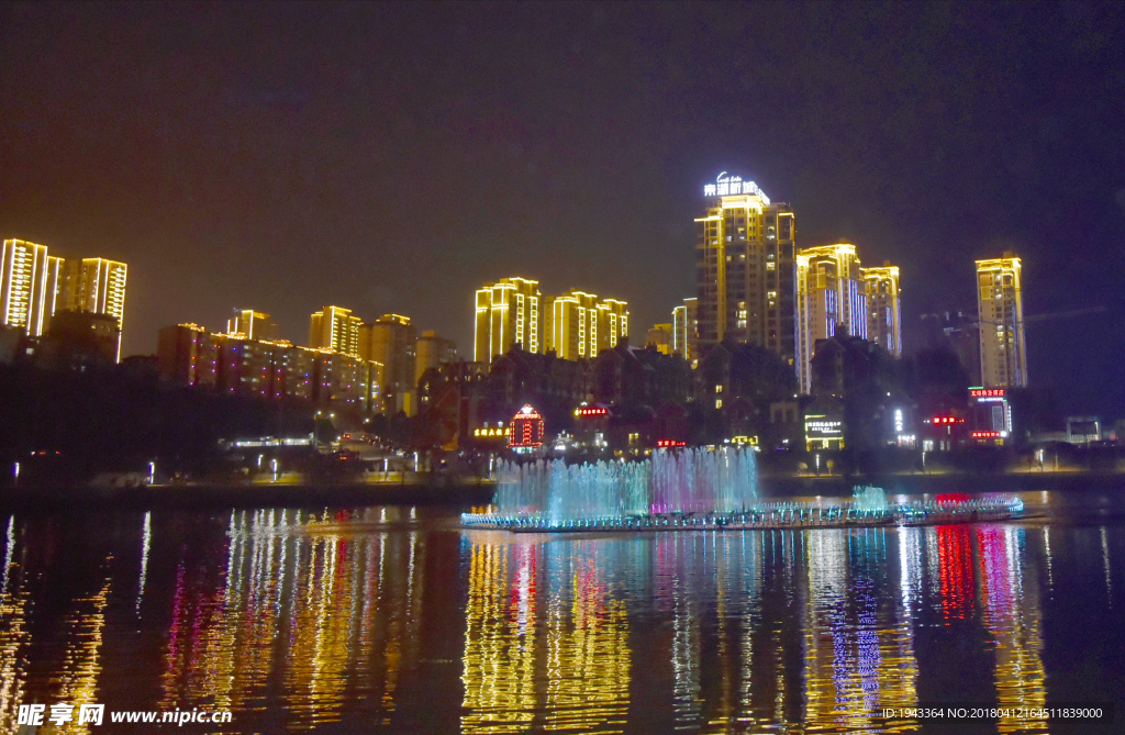 兴仁县东湖新城音乐喷泉夜景